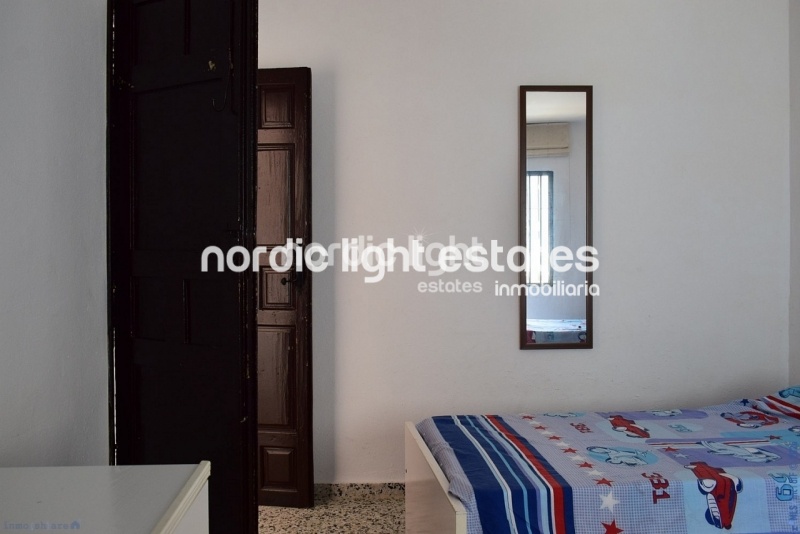 Casa de pueblo independiente con muchas características originales 