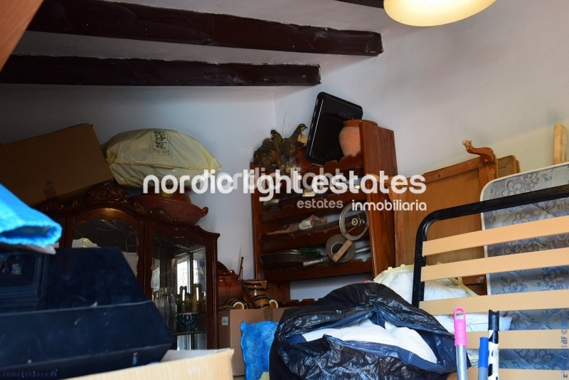 Casa de pueblo independiente con muchas características originales 