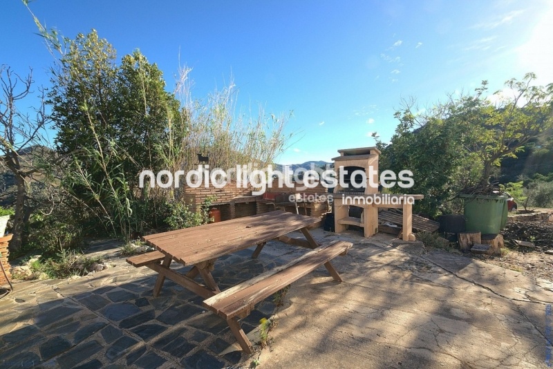 Estupenda casa de campo en perfecto estado