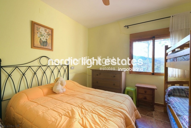 Estupenda casa de campo en perfecto estado