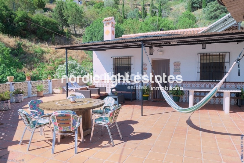 Preciosa casa de campo con piscina climatizada cubierta y jacuzzi