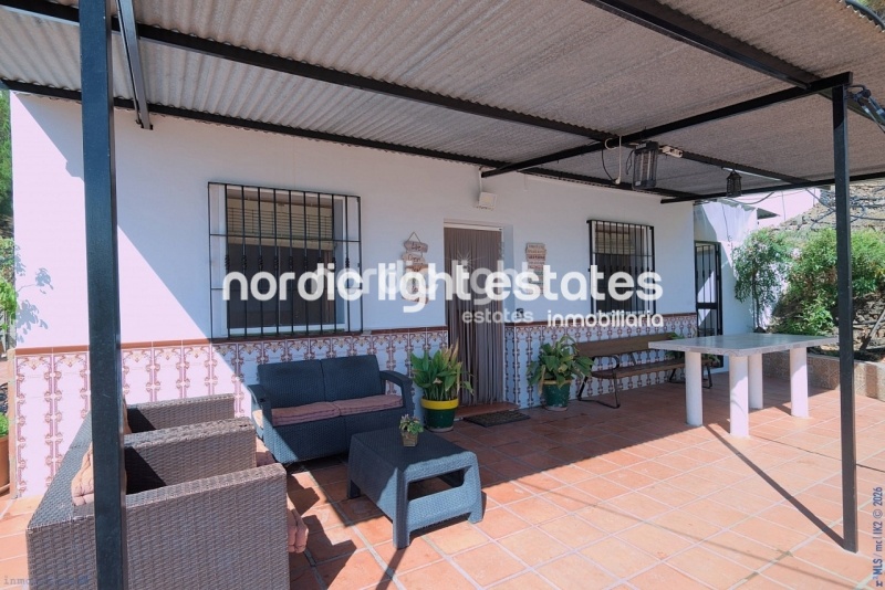 Preciosa casa de campo con piscina climatizada cubierta y jacuzzi