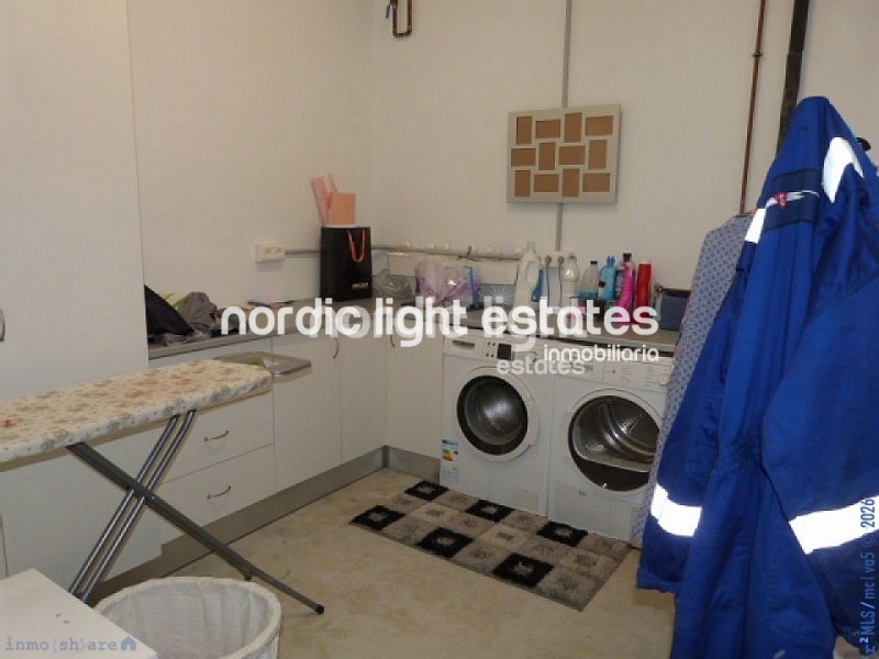 Modern south-facing villa a stone´s throw from the sea 