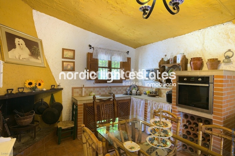 Exclusivo rancho ecuestre. Parcela de 22.000m2. Piscina y casa de invitados