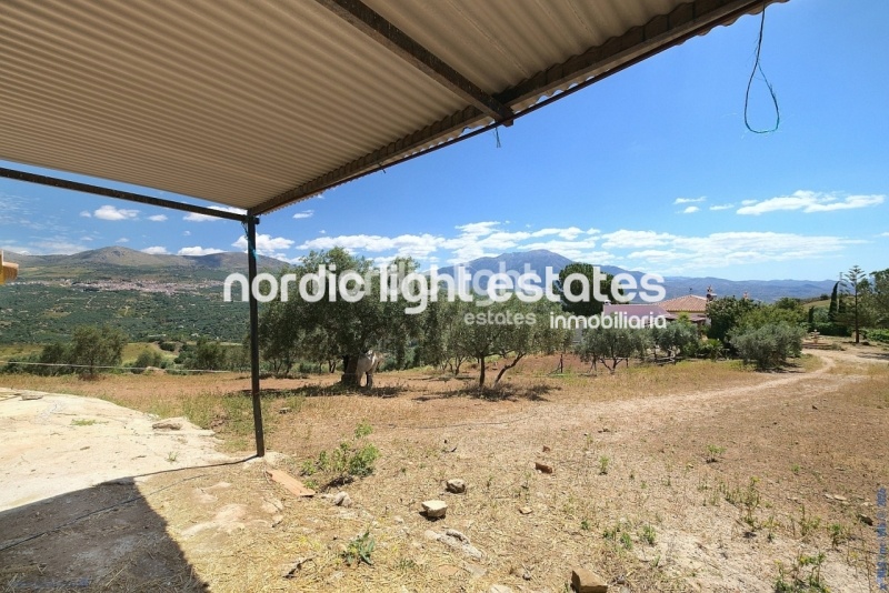 Exclusivo rancho ecuestre. Parcela de 22.000m2. Piscina y casa de invitados