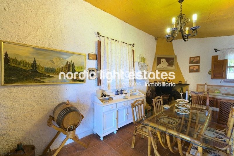 Exclusivo rancho ecuestre. Parcela de 22.000m2. Piscina y casa de invitados