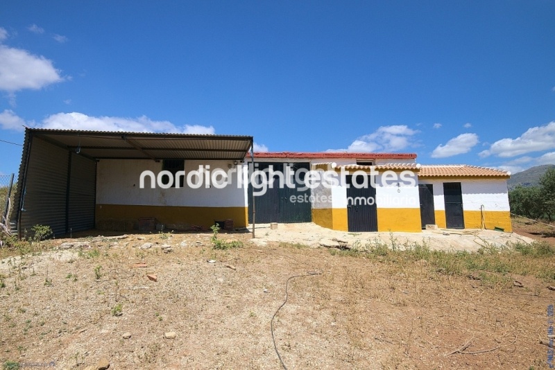 Exclusivo rancho ecuestre. Parcela de 22.000m2. Piscina y casa de invitados