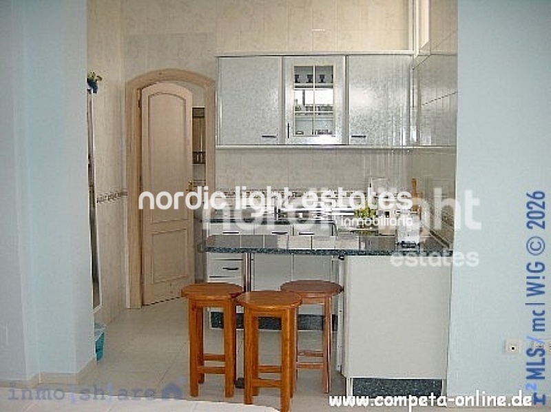 Outstanding villa with tennis court, 5 kitchens and 5 separate entrances