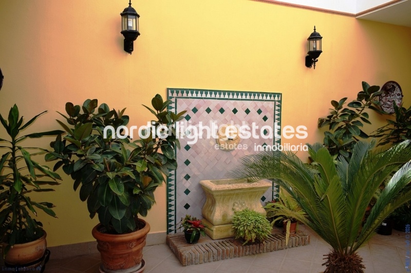 Outstanding 18th century manor house with endless potential