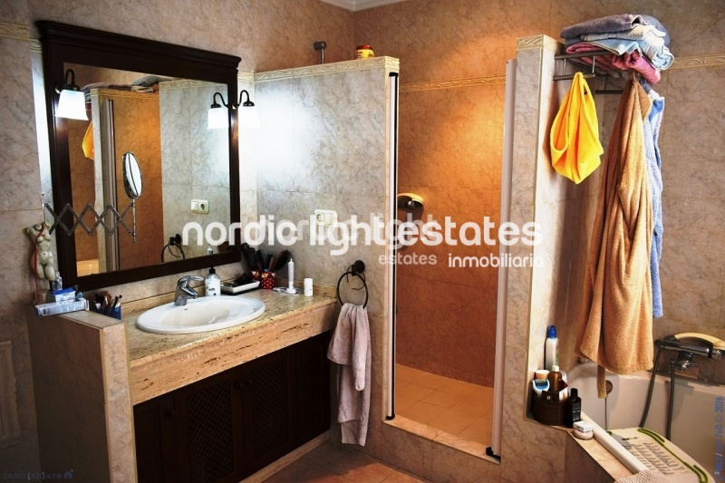 Outstanding 18th century manor house with endless potential