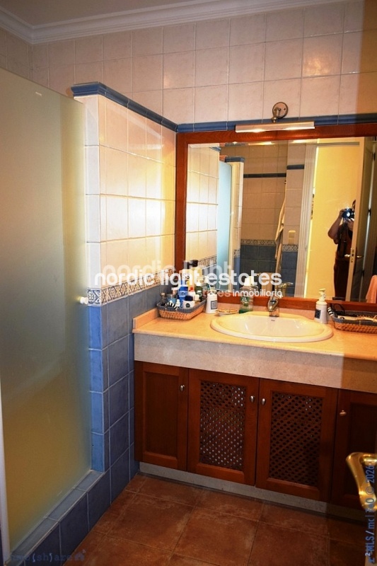 Outstanding 18th century manor house with endless potential