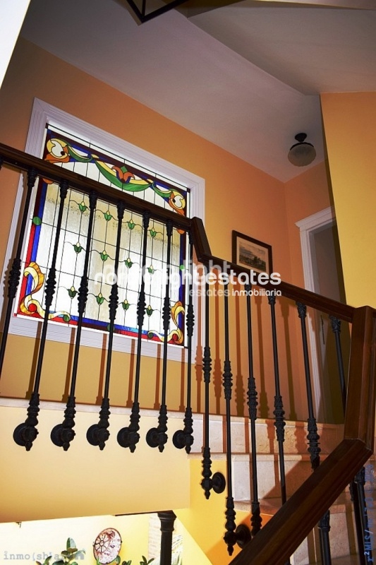 Outstanding 18th century manor house with endless potential