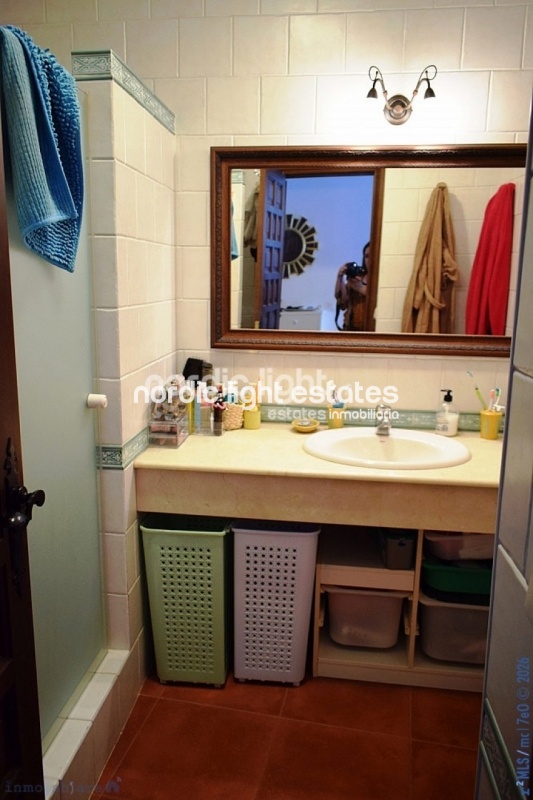 Outstanding 18th century manor house with endless potential