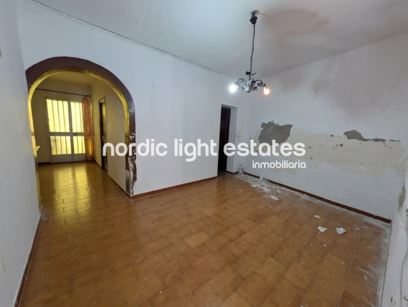 Centro de Nerja – Casa para derribar con gran potencial (149 m)