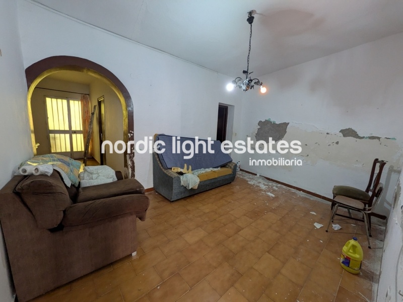 Nerja Town Centre – Demolition property with great investment potential (149 sqm)