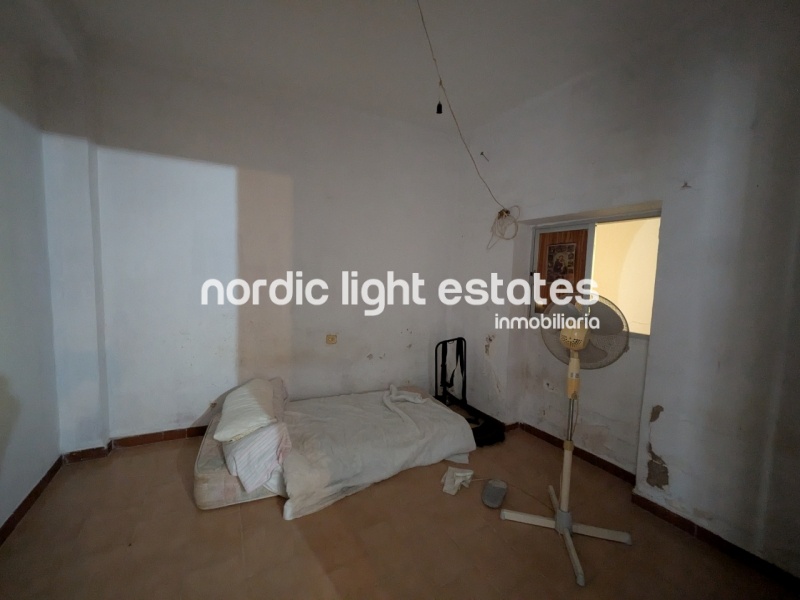 Nerja Town Centre – Demolition property with great investment potential (149 sqm)