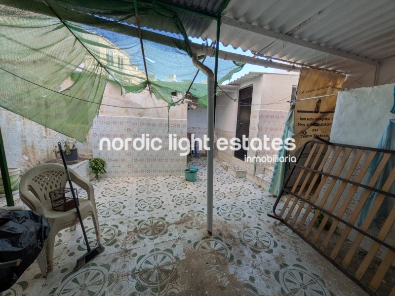 Nerja Town Centre – Demolition property with great investment potential (149 sqm)