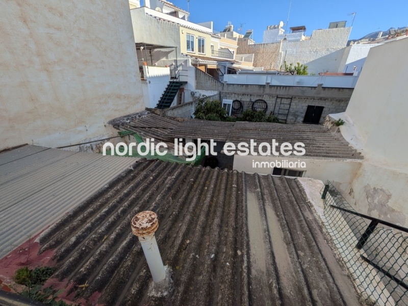 Nerja Town Centre – Demolition property with great investment potential (149 sqm)