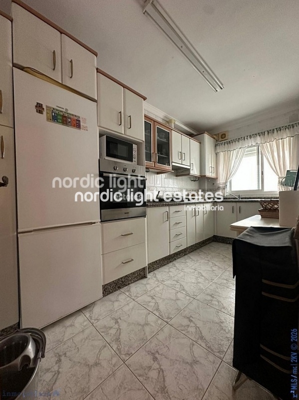 Bonito piso con piscina comunitaria