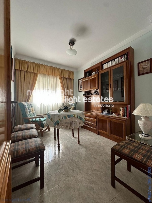 Bonito piso con piscina comunitaria