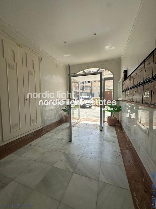 Bonito piso con piscina comunitaria