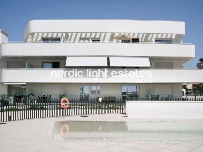 Espectacular piso a estrenar con jardín privado 