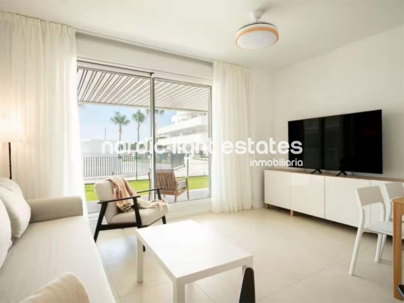 Espectacular piso a estrenar con jardín privado 