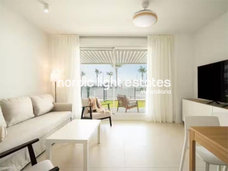 Espectacular piso a estrenar con jardín privado 