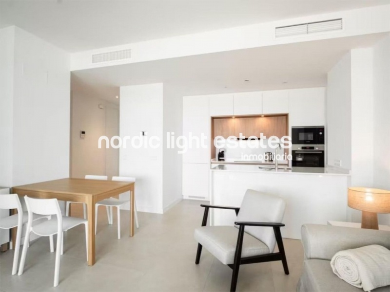 Espectacular piso a estrenar con jardín privado 