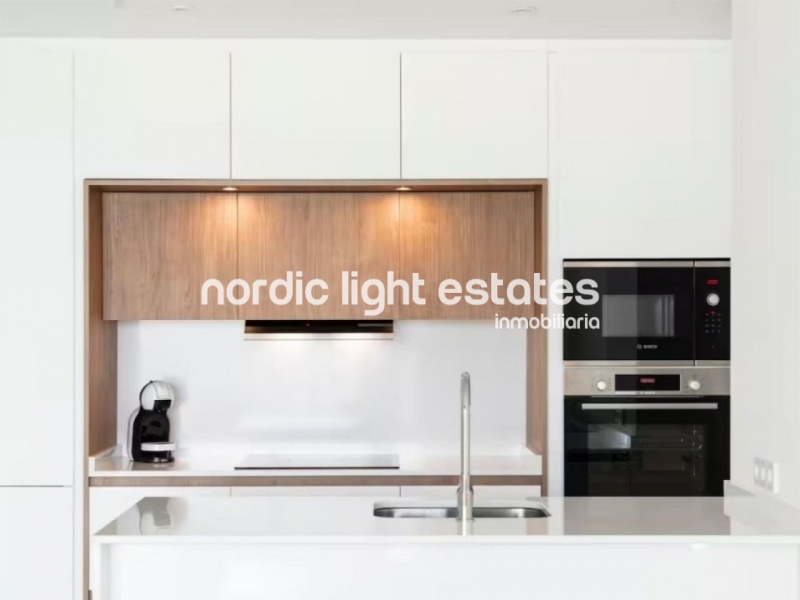 Espectacular piso a estrenar con jardín privado 