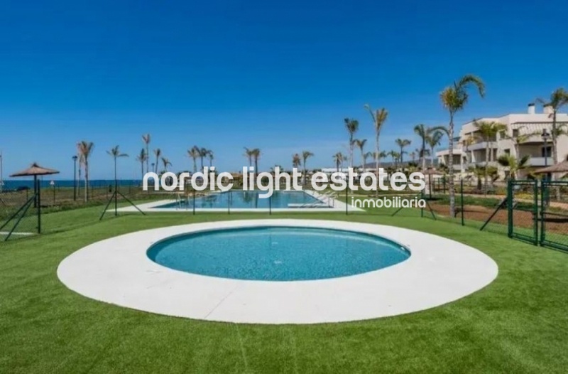 Excelente ático con azotea privada, plaza de parking, trastero y piscina