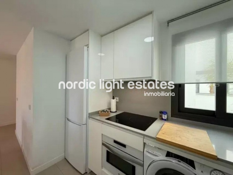 Excelente ático con azotea privada, plaza de parking, trastero y piscina