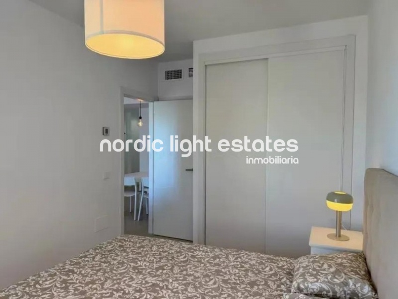 Excelente ático con azotea privada, plaza de parking, trastero y piscina