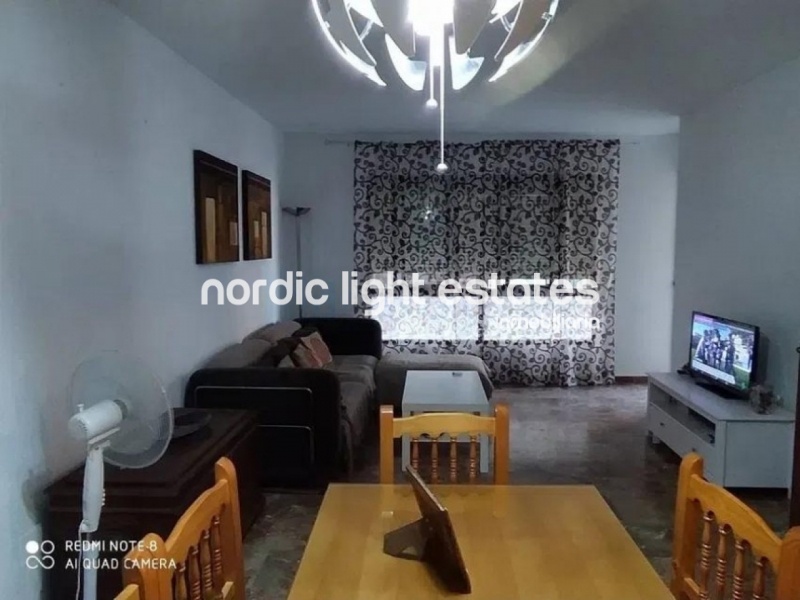 Bonito apartamento cerca del mar, 3 dormitorios, 2 baños