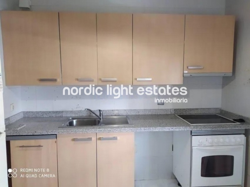 Bonito apartamento cerca del mar, 3 dormitorios, 2 baños