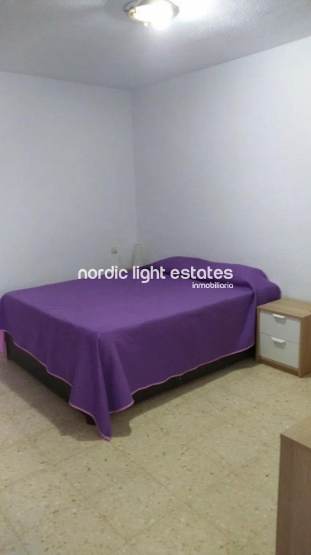 Bonito apartamento cerca del mar, 3 dormitorios, 2 baños