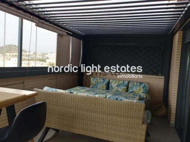 Espectacular ático 4 dormitorios, parking, trastero, alarma, aire