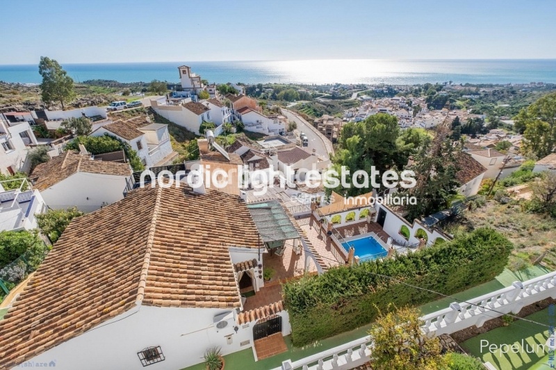 Impresionante villa con apartamento independiente