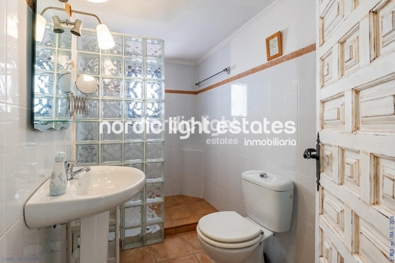 Impresionante villa con apartamento independiente