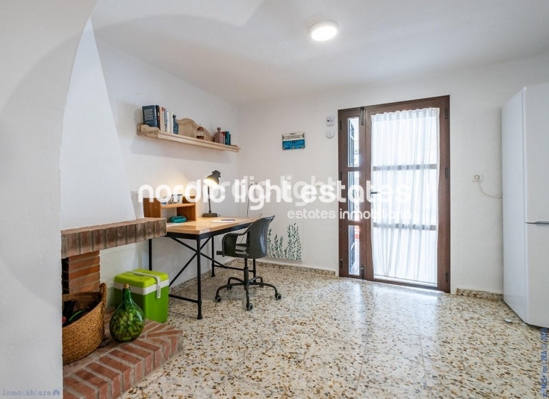 Impresionante villa con apartamento independiente