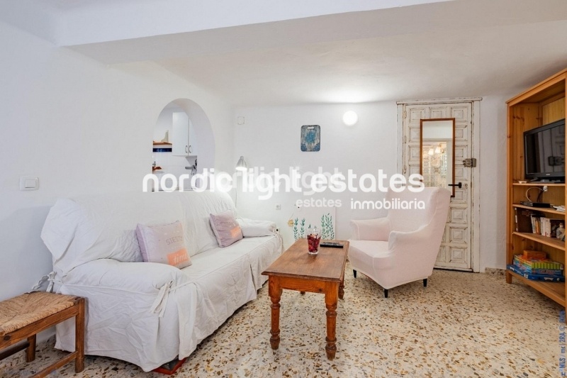 Impresionante villa con apartamento independiente