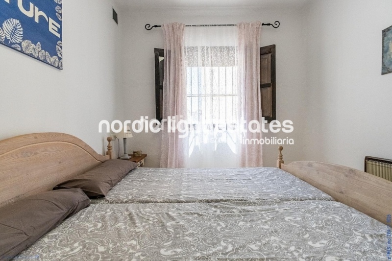 Impresionante villa con apartamento independiente