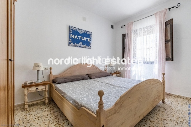 Impresionante villa con apartamento independiente