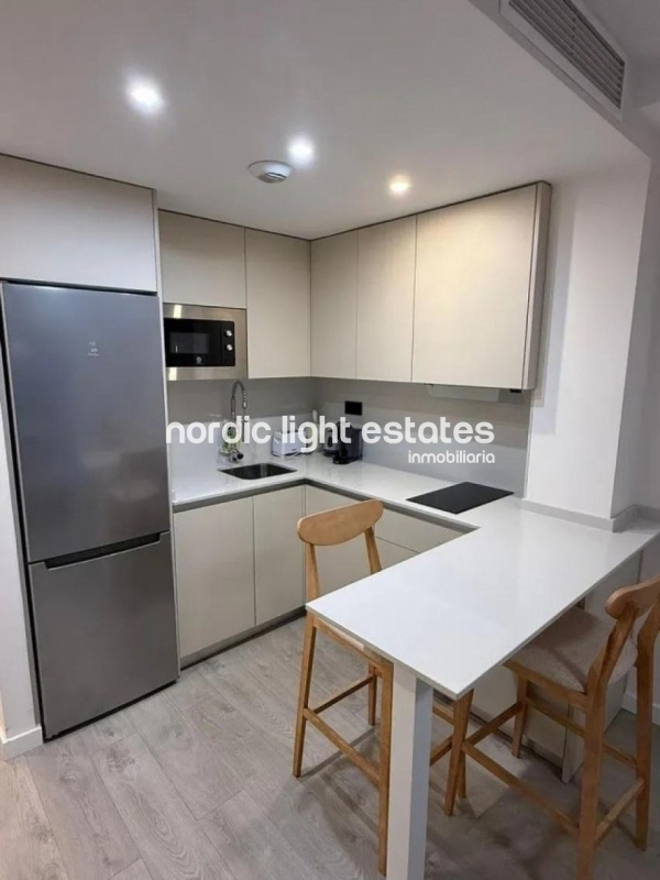 Contemporary and modern apartment next to Plaza de la Victoria 