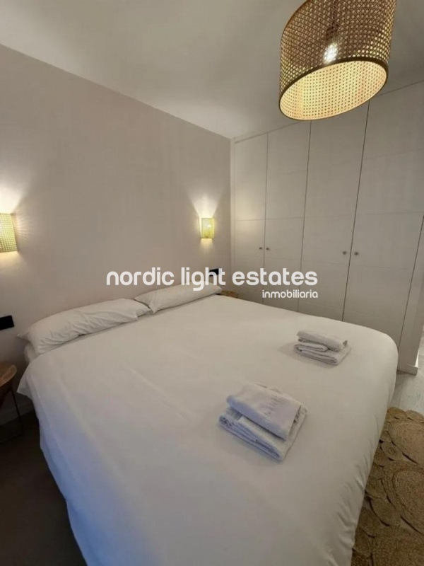 Contemporary and modern apartment next to Plaza de la Victoria 