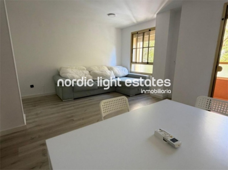 Bright and spacious apartment with parking space