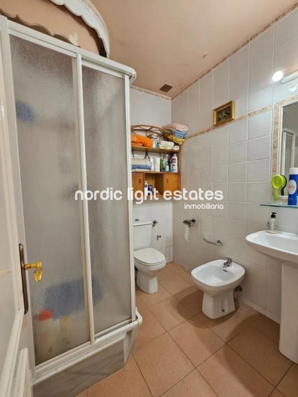 Bright and spacious apartment in the city centre