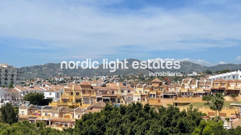 Elegant semi-detached villa in Paraiso Blanco