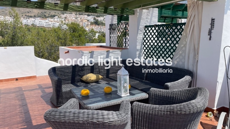 Elegant semi-detached villa in Paraiso Blanco