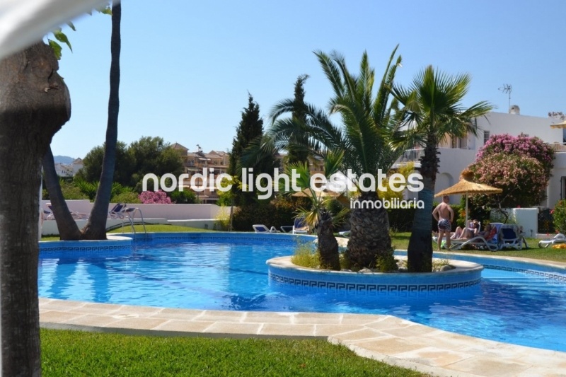 Elegant semi-detached villa in Paraiso Blanco